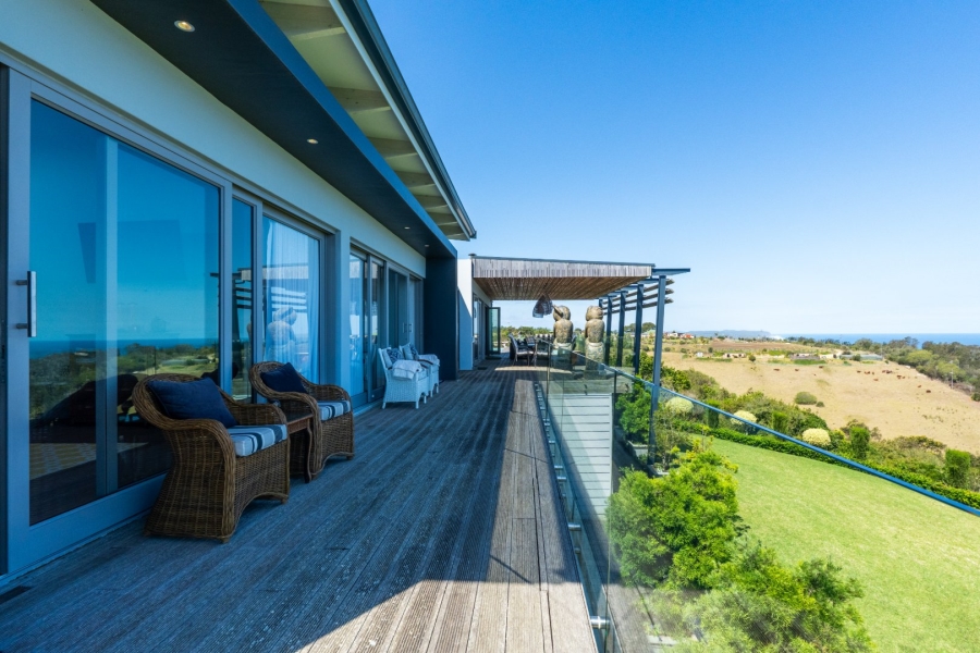 5 Bedroom Property for Sale in Wilderness Heights Western Cape